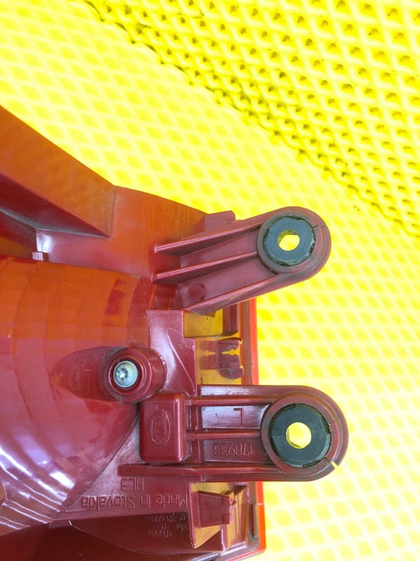 Фонарь задний левый Volkswagen Tiguan