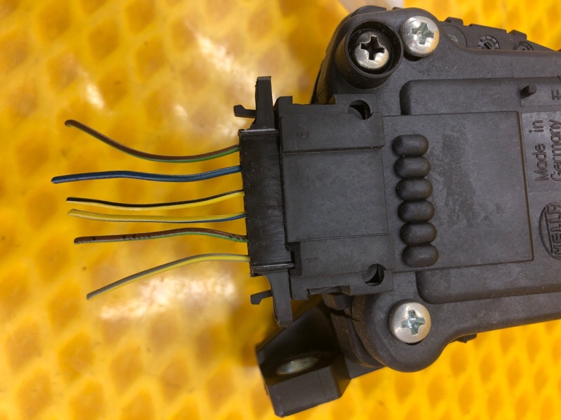 Педаль газа Audi Q7 2014 4L