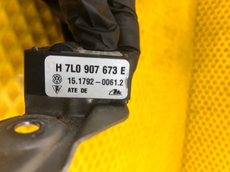 Датчик ускорения Audi Q7 2014 4LB