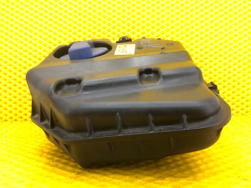 Бачок расширительный Audi Q7 2014 4LB