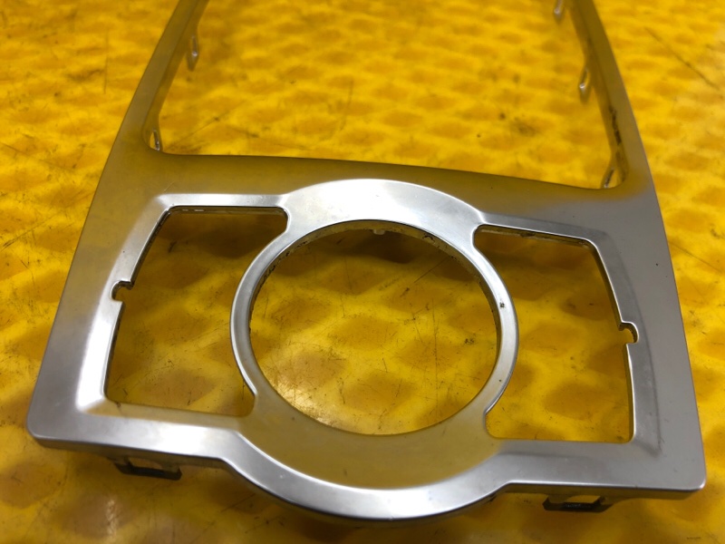 Накладка декоративная Audi Q7 2014 4LB