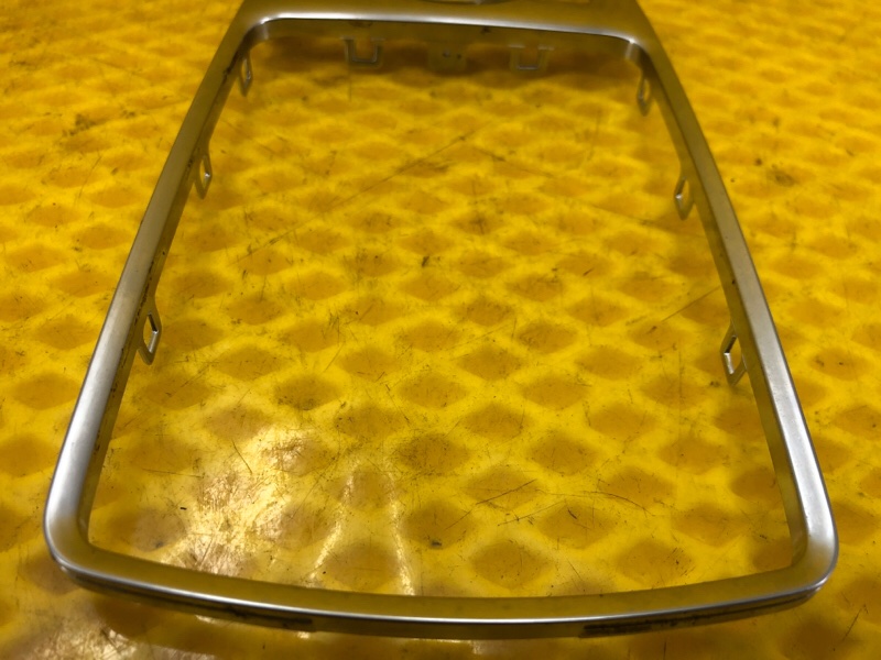 Накладка декоративная Audi Q7 2014 4LB