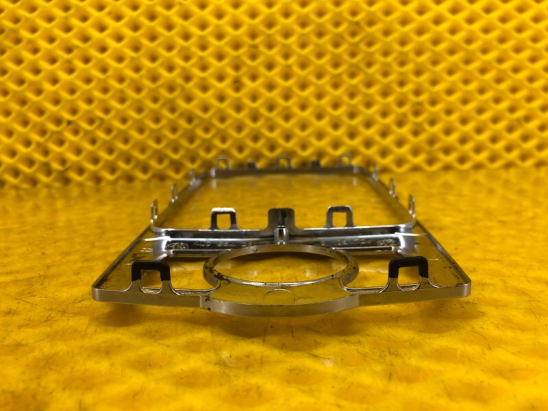 Накладка декоративная Audi Q7 2014 4LB