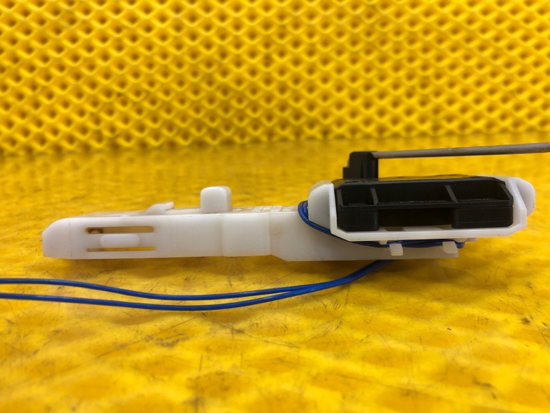 Датчик уровня топлива Audi Q7 2014 4LB