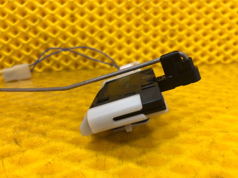 Датчик уровня топлива Audi Q7 2014 4LB