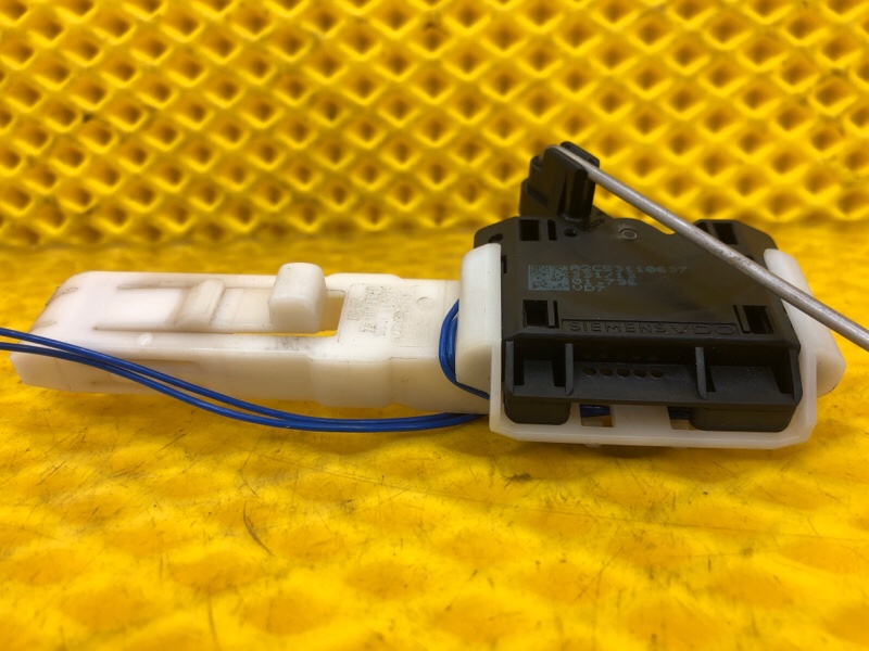 Датчик уровня топлива Audi Q7 2014 4LB