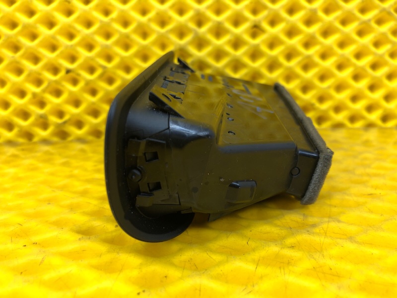 Дефлектор воздушный левый (воздуховод) Mercedes-Benz S-Class 2014 W222