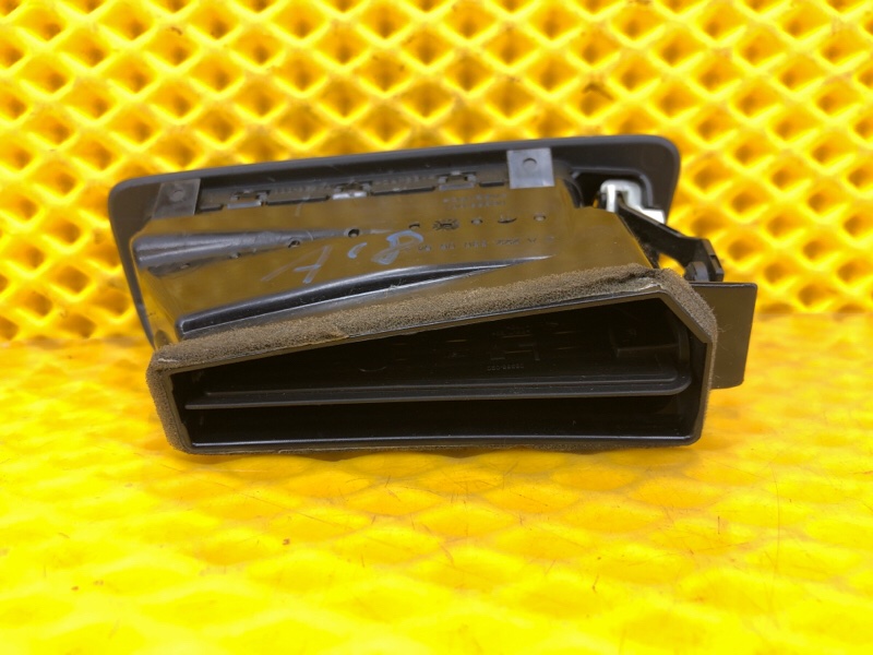 Дефлектор воздушный левый (воздуховод) Mercedes-Benz S-Class 2014 W222