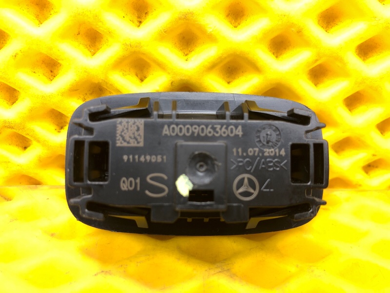 Плафон освещения салона Mercedes-Benz S-Class 2014 W222