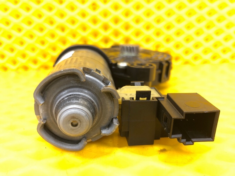 Моторчик люка Mercedes-Benz S-Class 2014 W222