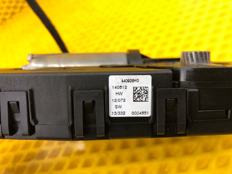 Моторчик люка Mercedes-Benz S-Class 2014 W222