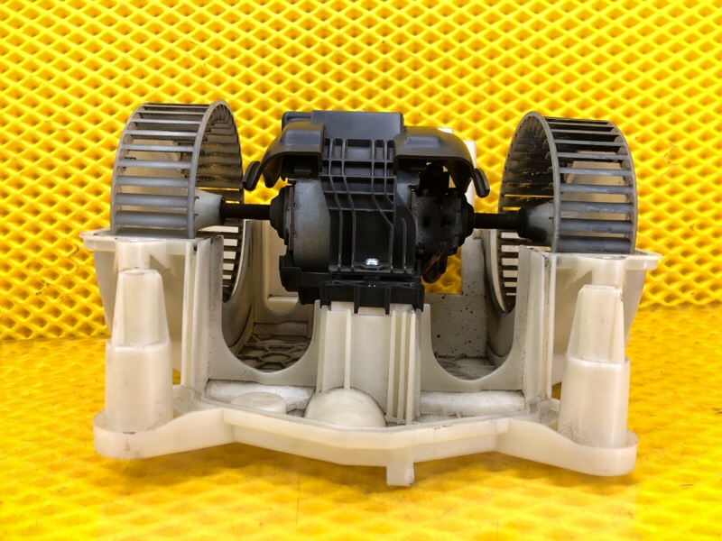 Моторчик печки (отопителя) Mercedes-Benz S-Class 2014 W222