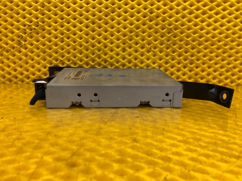 Блок управления камерой заднего вида Audi Q7 2014 4LB