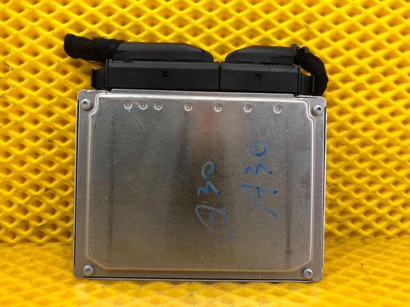 Блок управления пневмоподвеской Audi Q7 2014 4LB