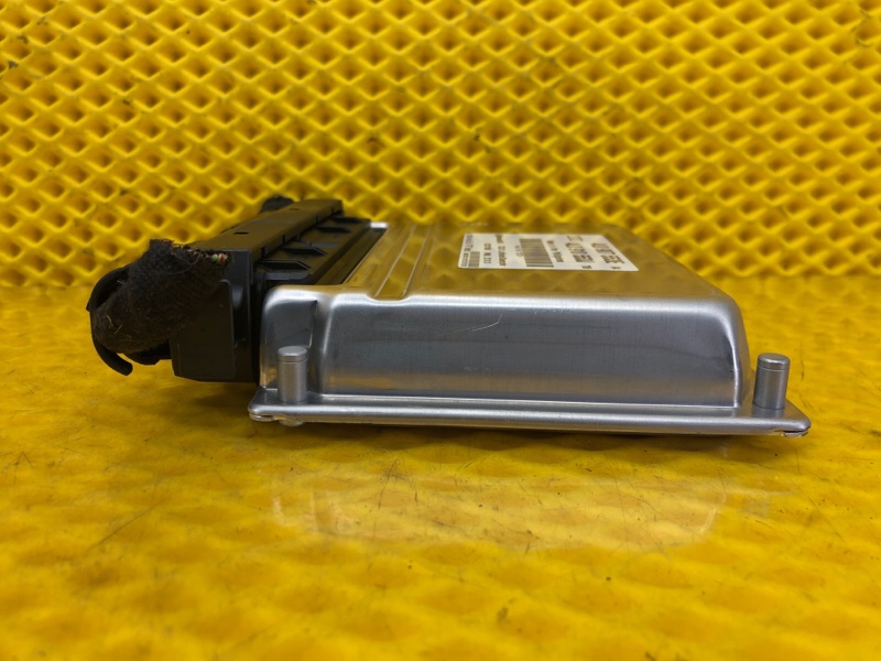 Блок управления пневмоподвеской Audi Q7 2014 4LB