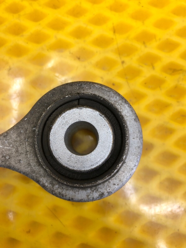 Рычаг Audi Q7 2014 4LB