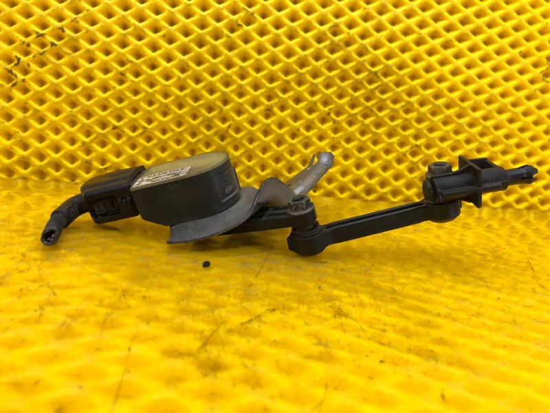 Датчик дорожного просвета Audi Q7 2014 4LB