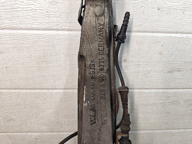 Кулак поворотный Audi Q7 2014 4L