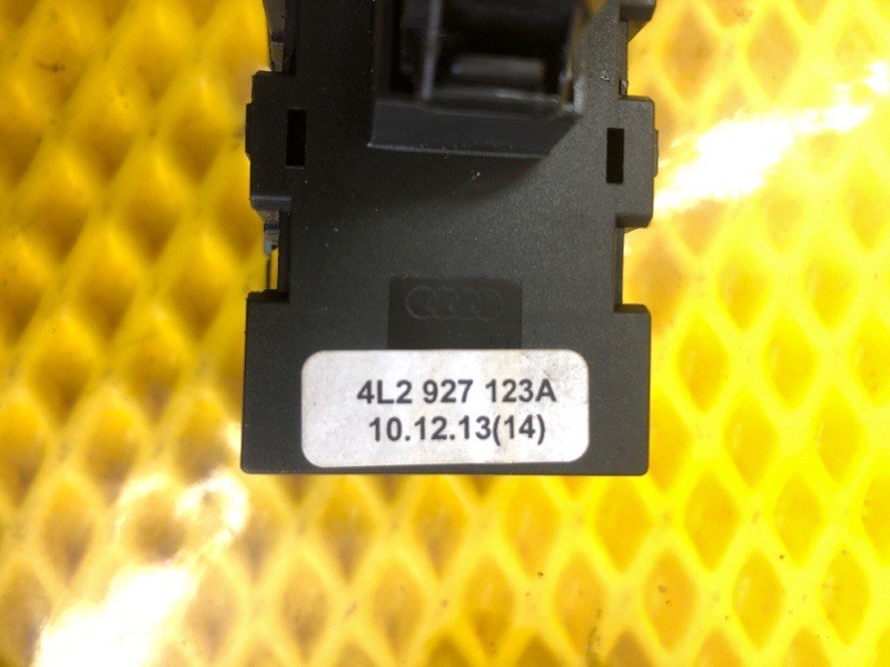 Блок управления круиз-контролем Audi Q7 2014 4L