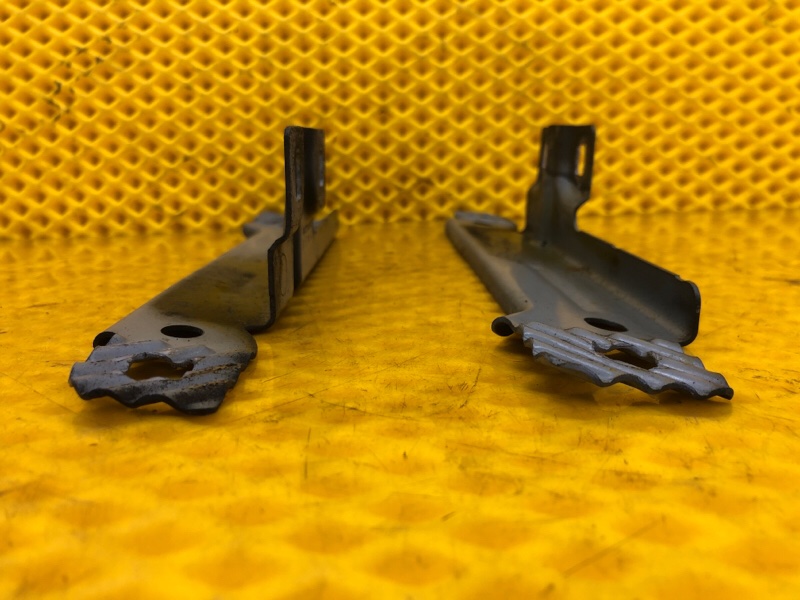 Кронштейн крепления крыла Mercedes-Benz S-Class 2014 W222