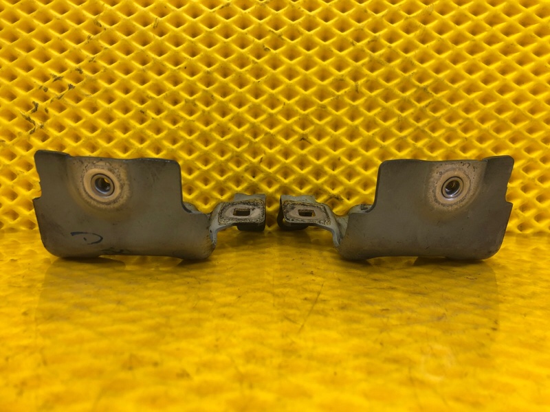 Кронштейн крепления крыла Mercedes-Benz S-Class 2014 W222