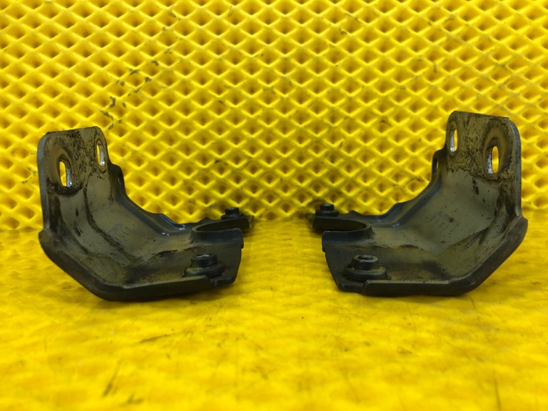 Кронштейн крепления крыла Mercedes-Benz S-Class 2014 W222