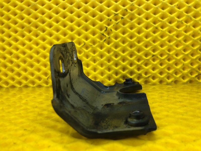 Кронштейн крепления крыла Mercedes-Benz S-Class 2014 W222