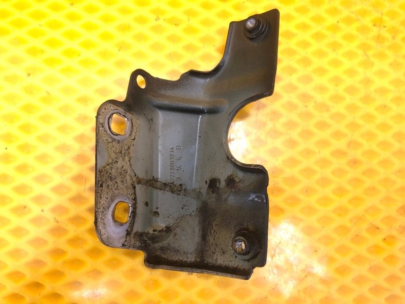 Кронштейн крепления крыла Mercedes-Benz S-Class 2014 W222