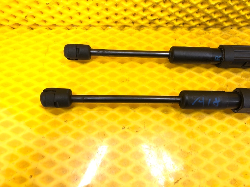 Амортизатор капота Mercedes-Benz S-Class 2014 W222