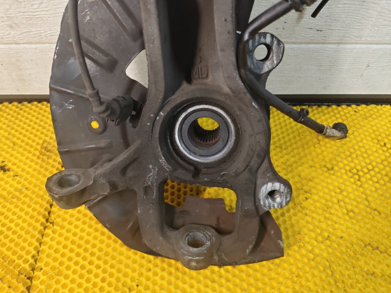 Кулак поворотный Audi Q7 2014 4L