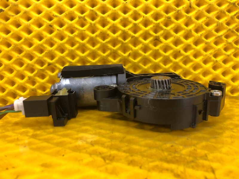 Моторчик люка Mercedes-Benz S-Class 2014 W222