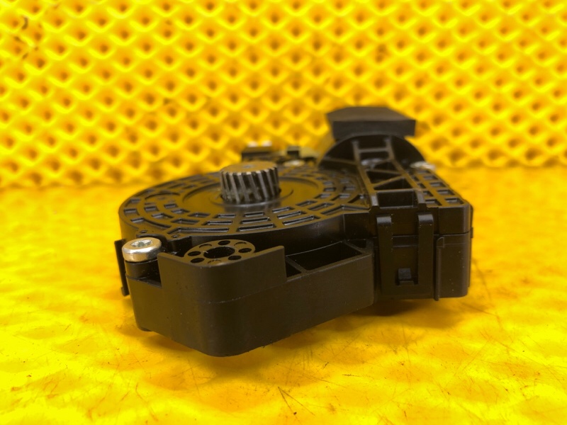 Моторчик люка Mercedes-Benz S-Class 2014 W222