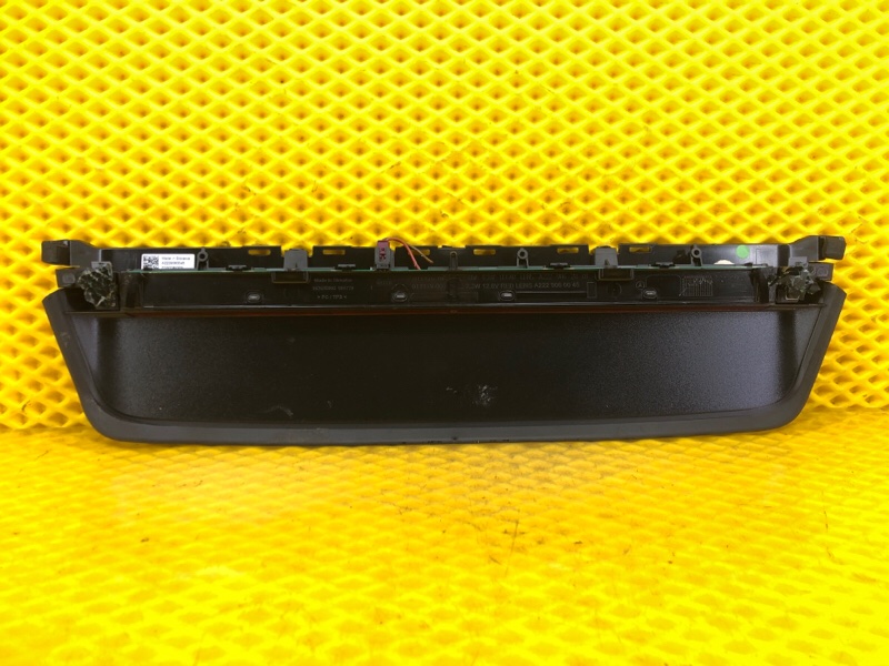 Фонарь дополнительный (стоп-сигнал) Mercedes-Benz S-Class 2014 W222