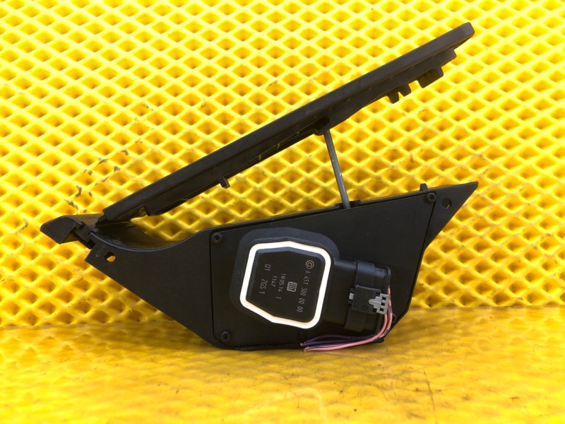 Педаль газа Mercedes-Benz S-Class 2014 W222