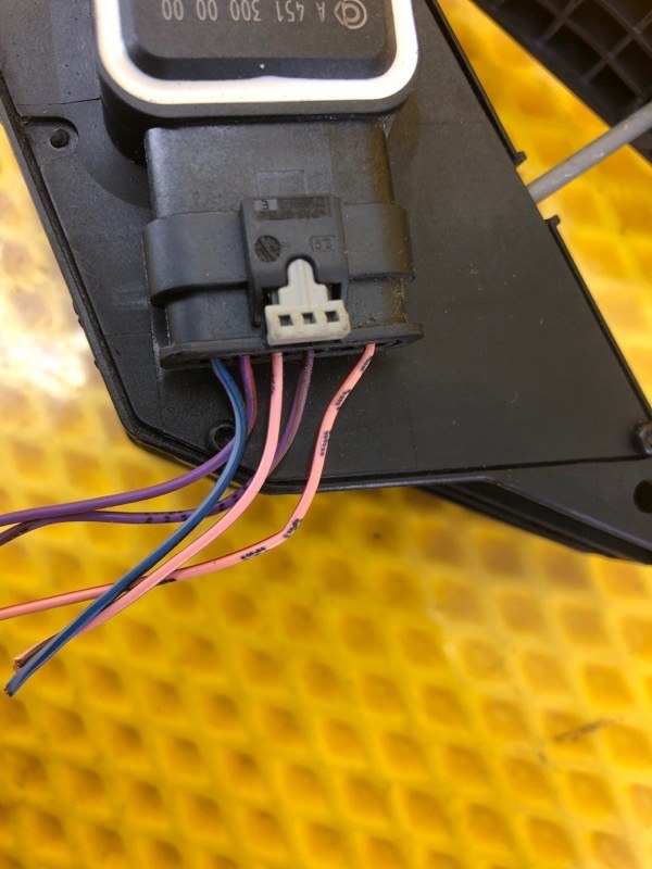 Педаль газа Mercedes-Benz S-Class 2014 W222