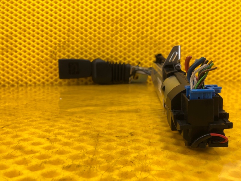 Замок ремня безопасности (ответная часть) Mercedes-Benz S-Class 2014 W222