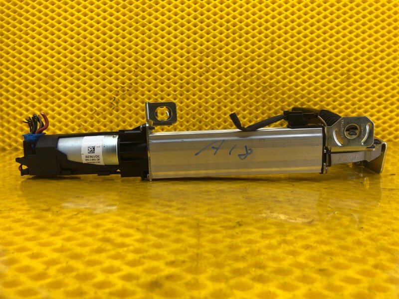 Замок ремня безопасности (ответная часть) Mercedes-Benz S-Class 2014 W222