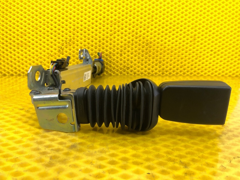 Замок ремня безопасности (ответная часть) Mercedes-Benz S-Class 2014 W222