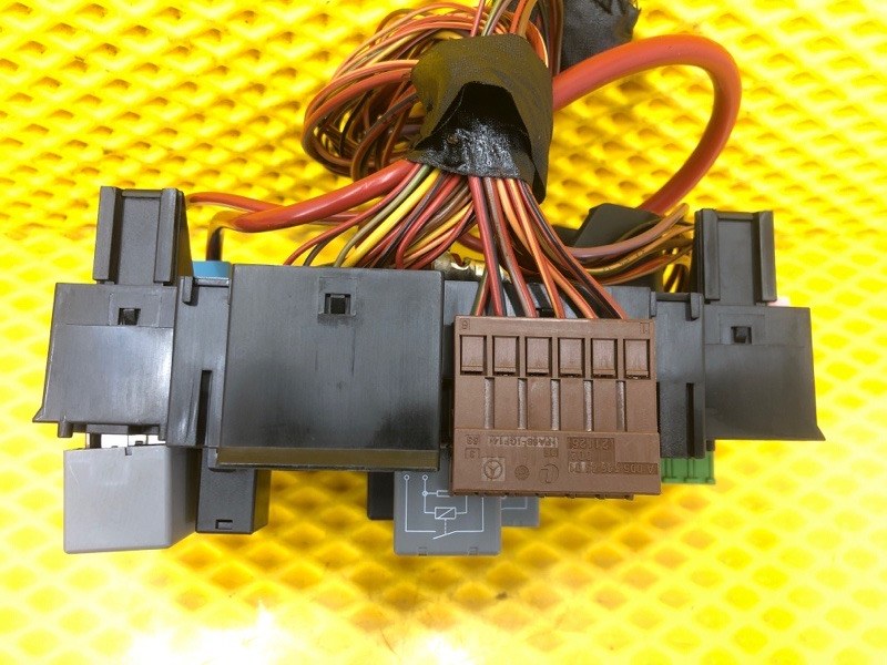 Блок предохранителей Mercedes-Benz S-Class 2014 W222