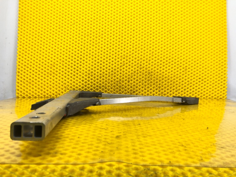 Распорка правая Mercedes-Benz S-Class 2014 W222