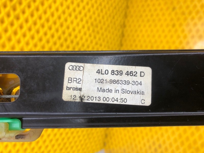 Стеклоподъемник задней правой двери Audi Q7 2014 4LB