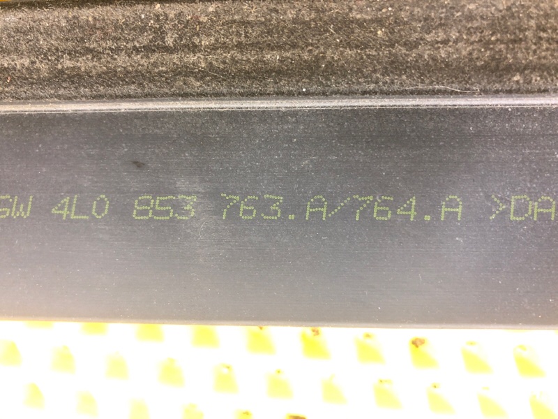 Молдинг стекла задней двери Audi Q7 2014 4LB