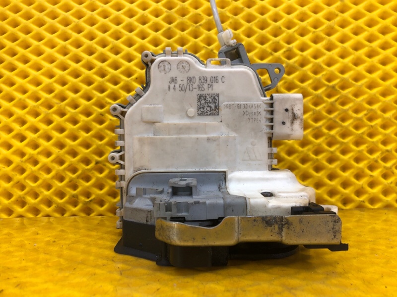 Замок двери Audi Q7 2014 4LB