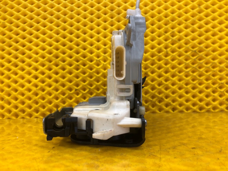 Замок двери Audi Q7 2014 4LB