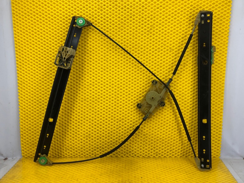 Стеклоподъемник передней левой двери Audi Q7 2014 4LB