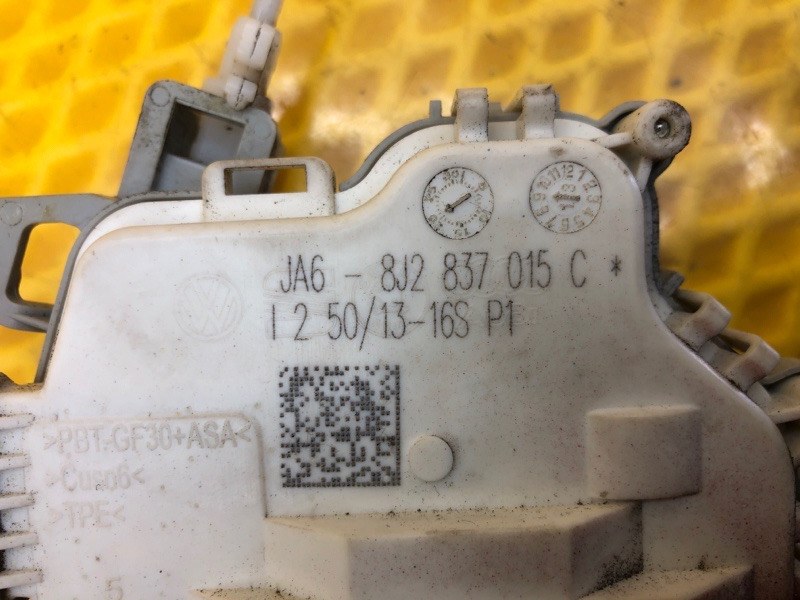 Замок двери передней левой Audi Q7 2014 4LB