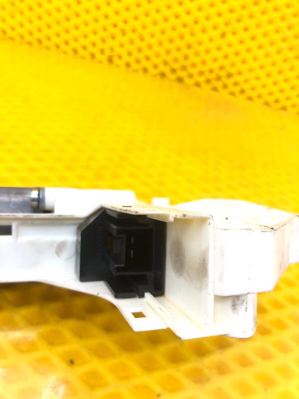 Моторчик стеклоподъемника передней левой двери Audi Q7 2014 4LB