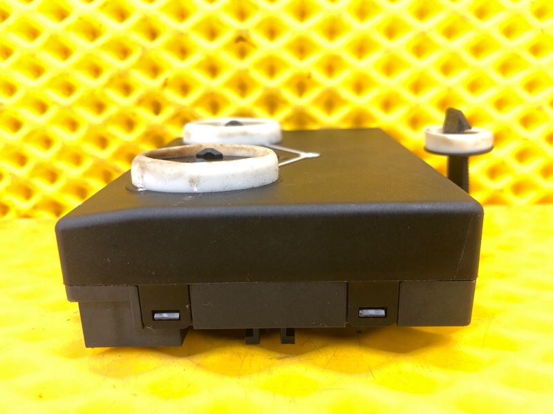 Блок управления двери Audi Q7 2014 4LB