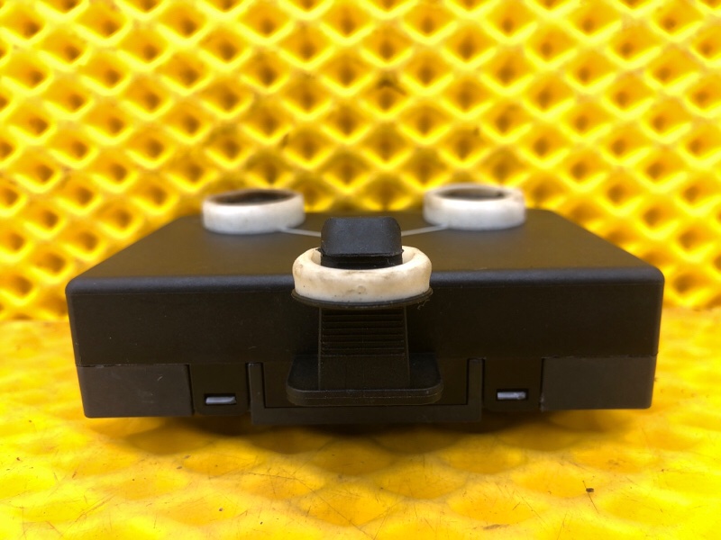 Блок управления двери Audi Q7 2014 4LB