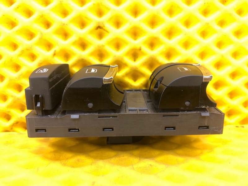 Блок управления стеклоподъемниками Audi Q7 2014 4LB